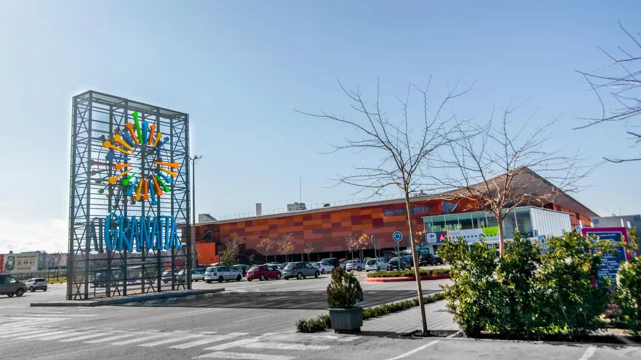 El parque comercial granaita ficha a la cadena 'primor' y anuncia mejoras | ideal