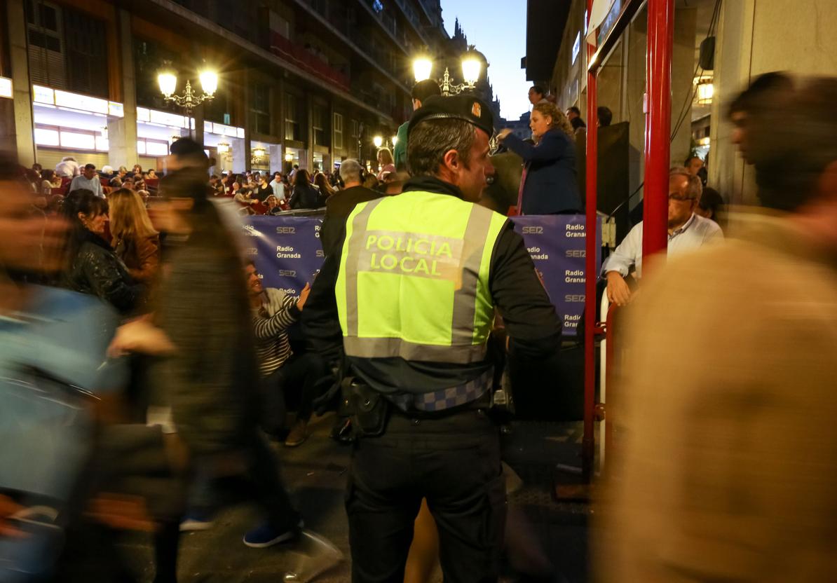 El ayuntamiento obligará por decreto a la policía a trabajar en semana santa | ideal