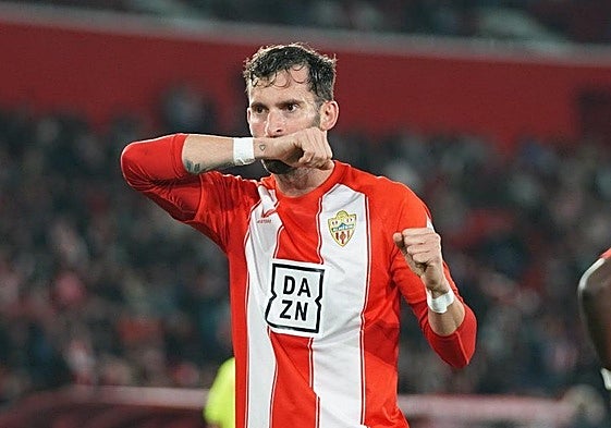 Baptistao celebrando su gol ante el Cartagena