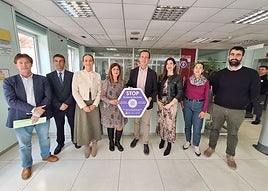 Las Dependencias de Costas, Comercio Exterior, Carreteras y Telecomunicaciones se adhieren a los Puntos Violeta en Almería