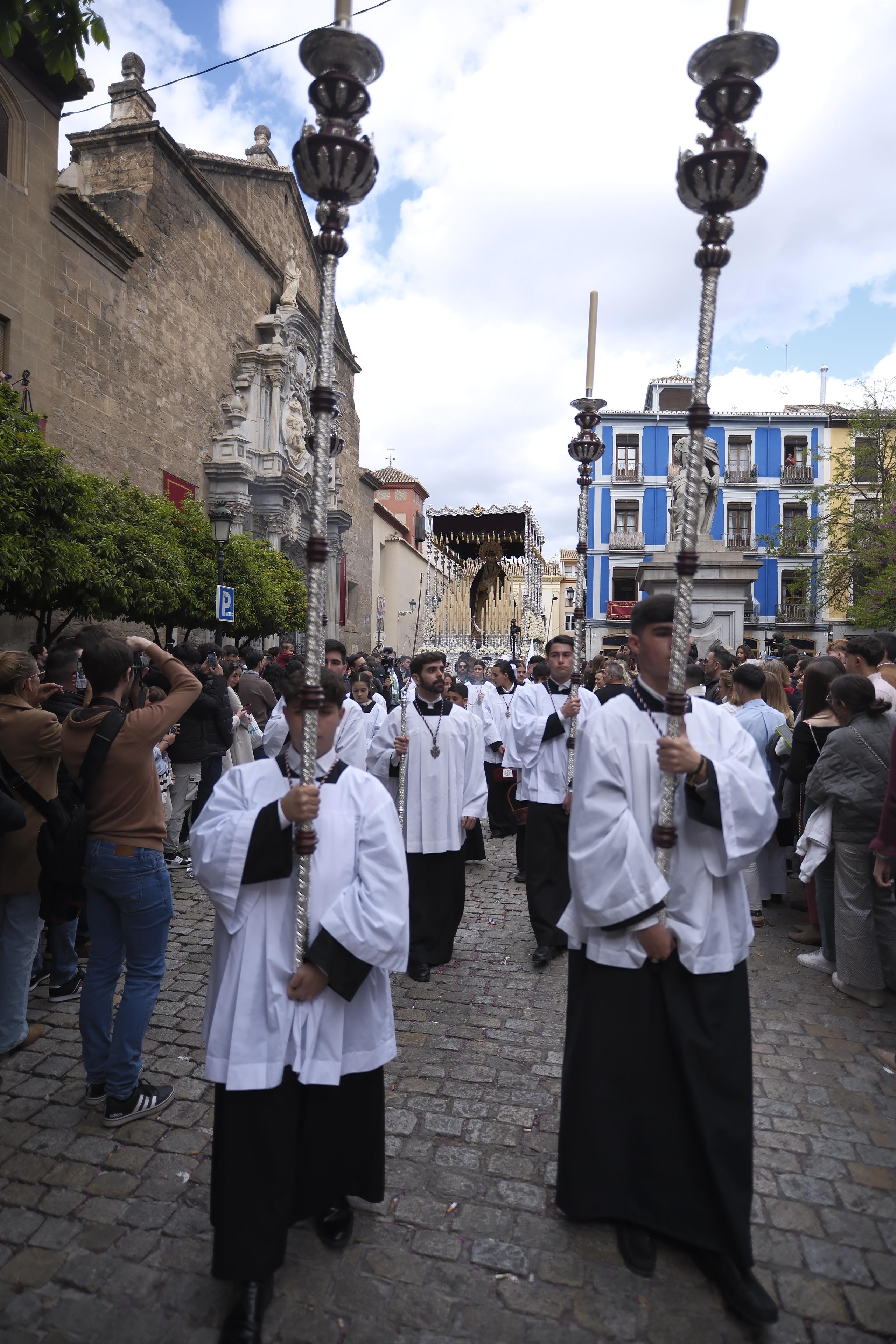 Las imágenes más llamativas y esperadas del Miércoles Santo en Granada