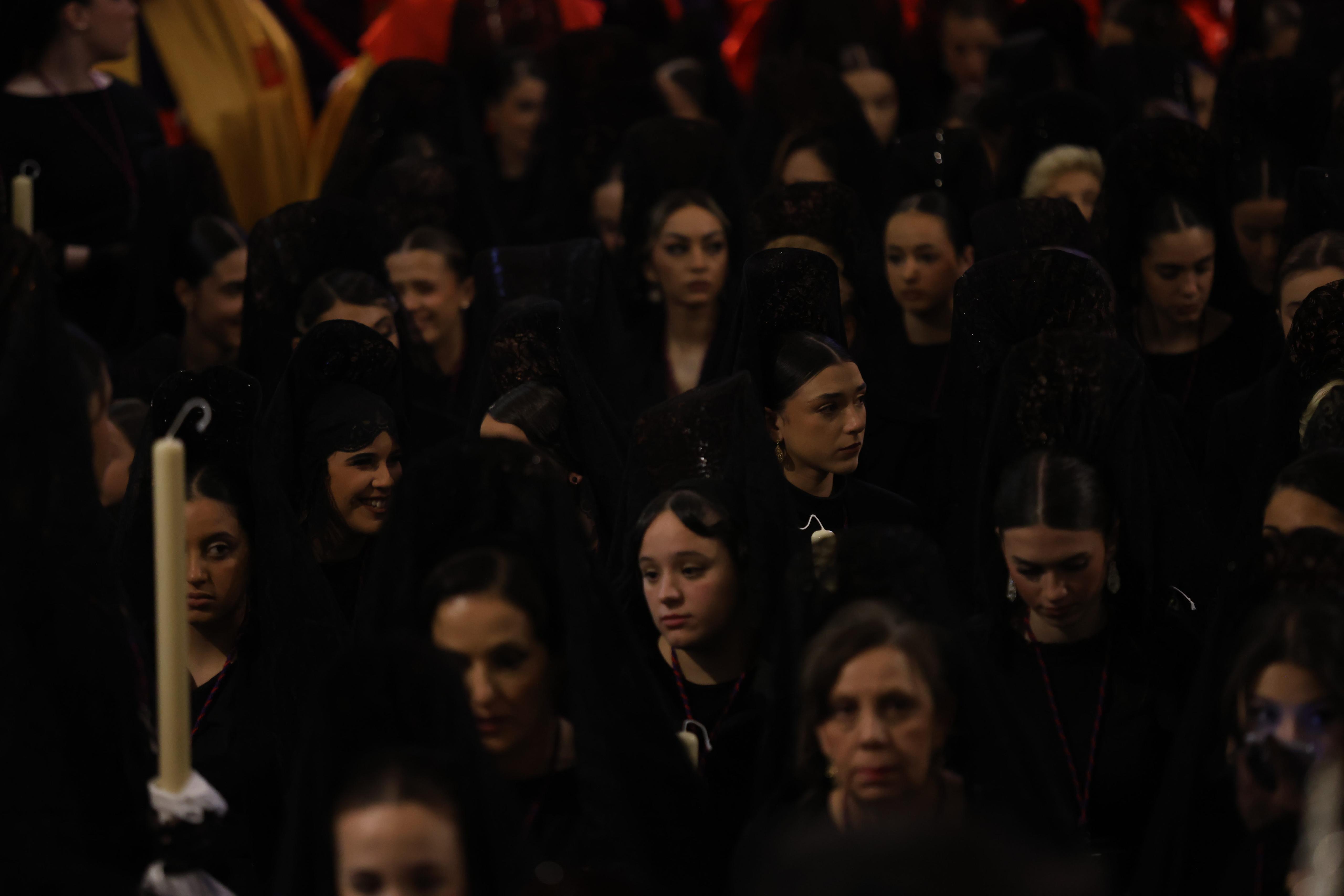 Las imágenes más llamativas y esperadas del Miércoles Santo en Granada