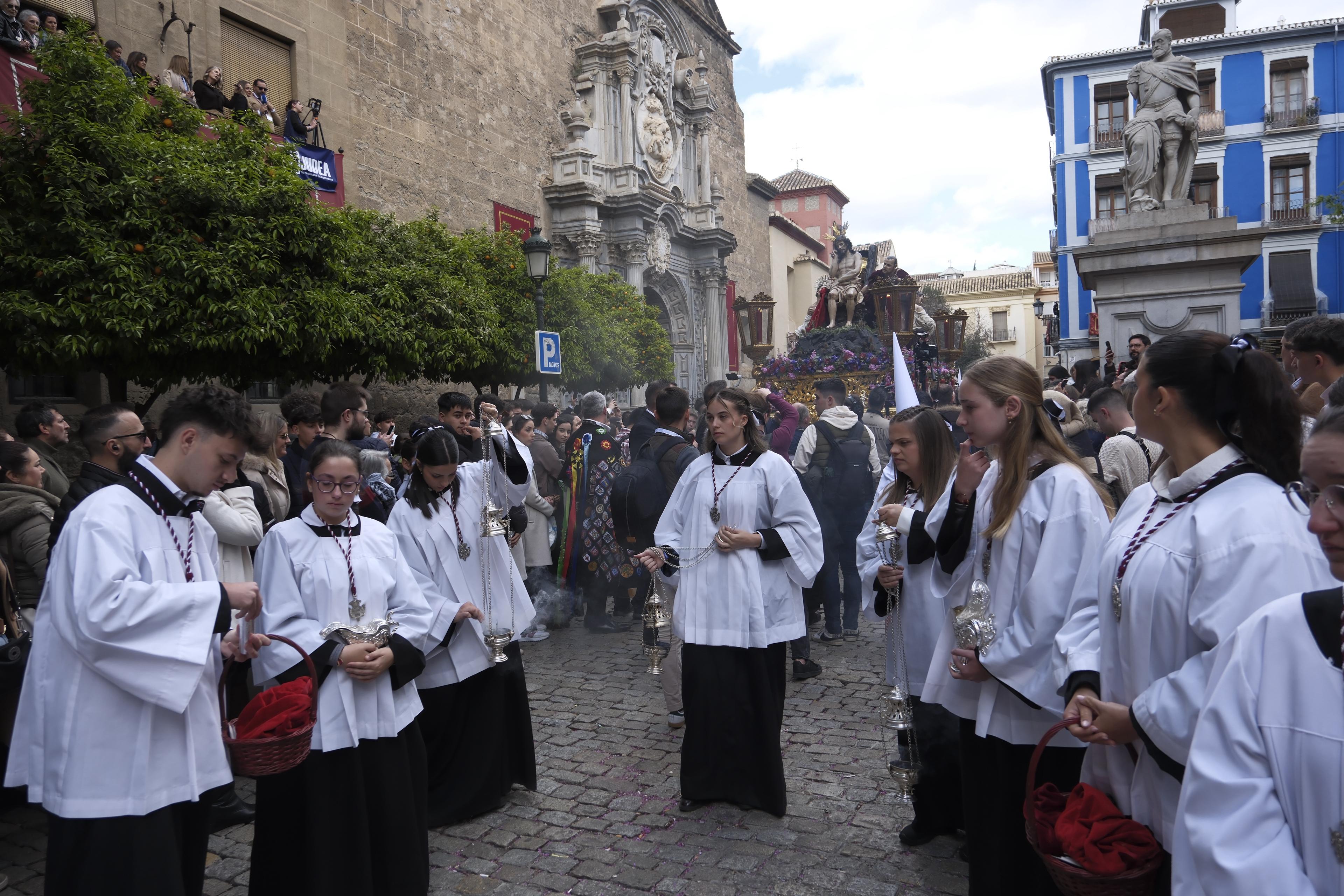 Las imágenes más llamativas y esperadas del Miércoles Santo en Granada