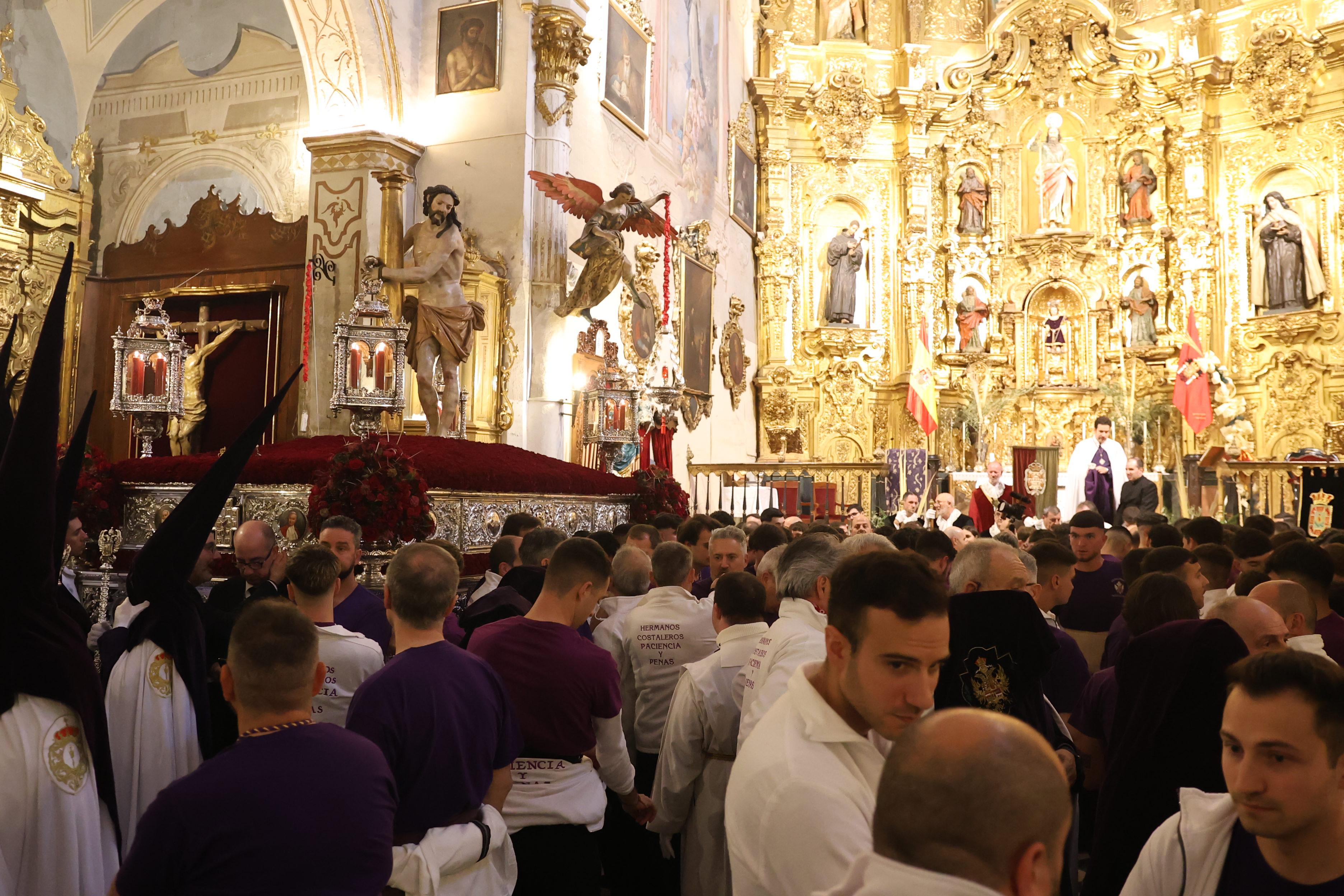 Las imágenes más llamativas y esperadas del Miércoles Santo en Granada