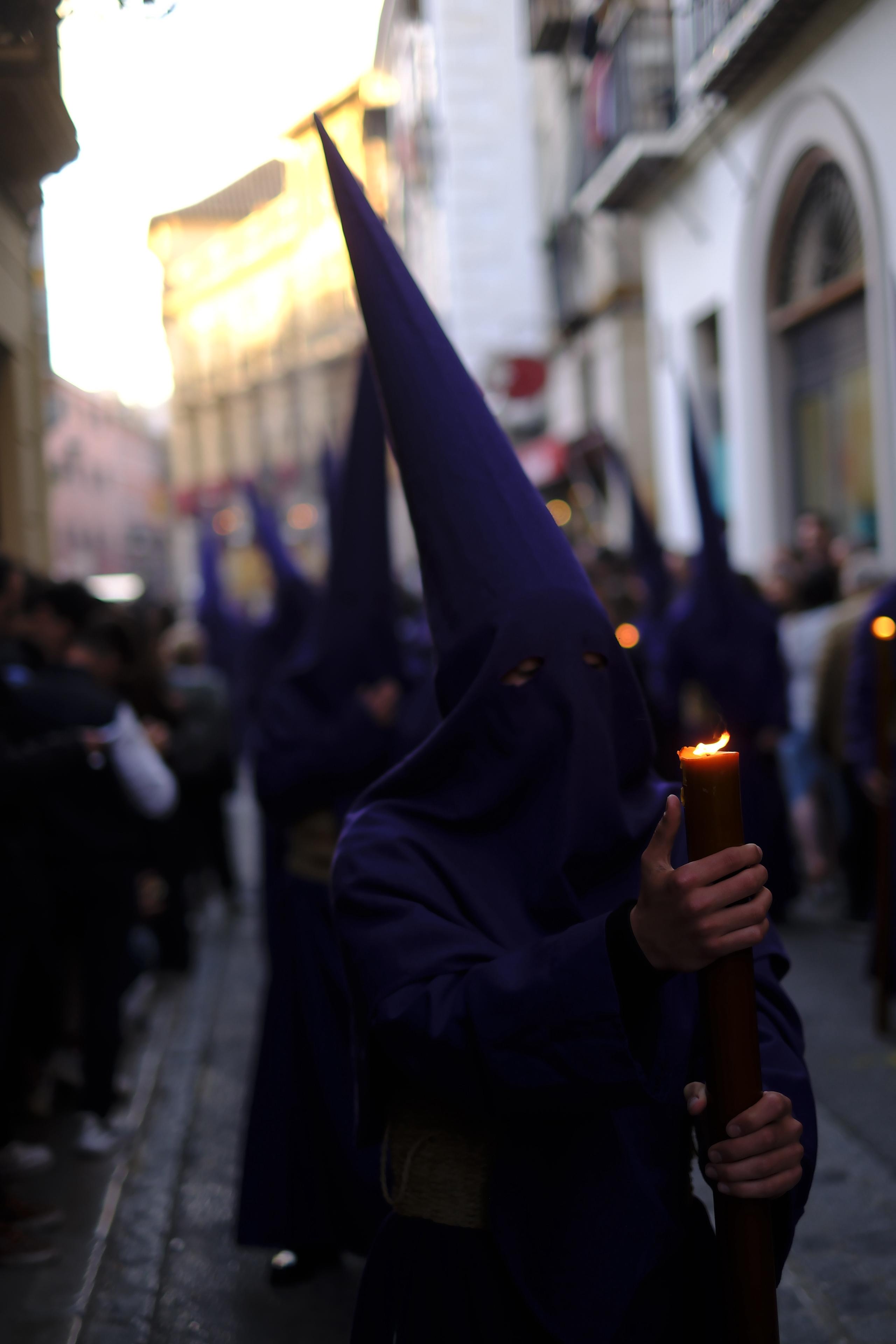 Las imágenes más llamativas y esperadas del Miércoles Santo en Granada