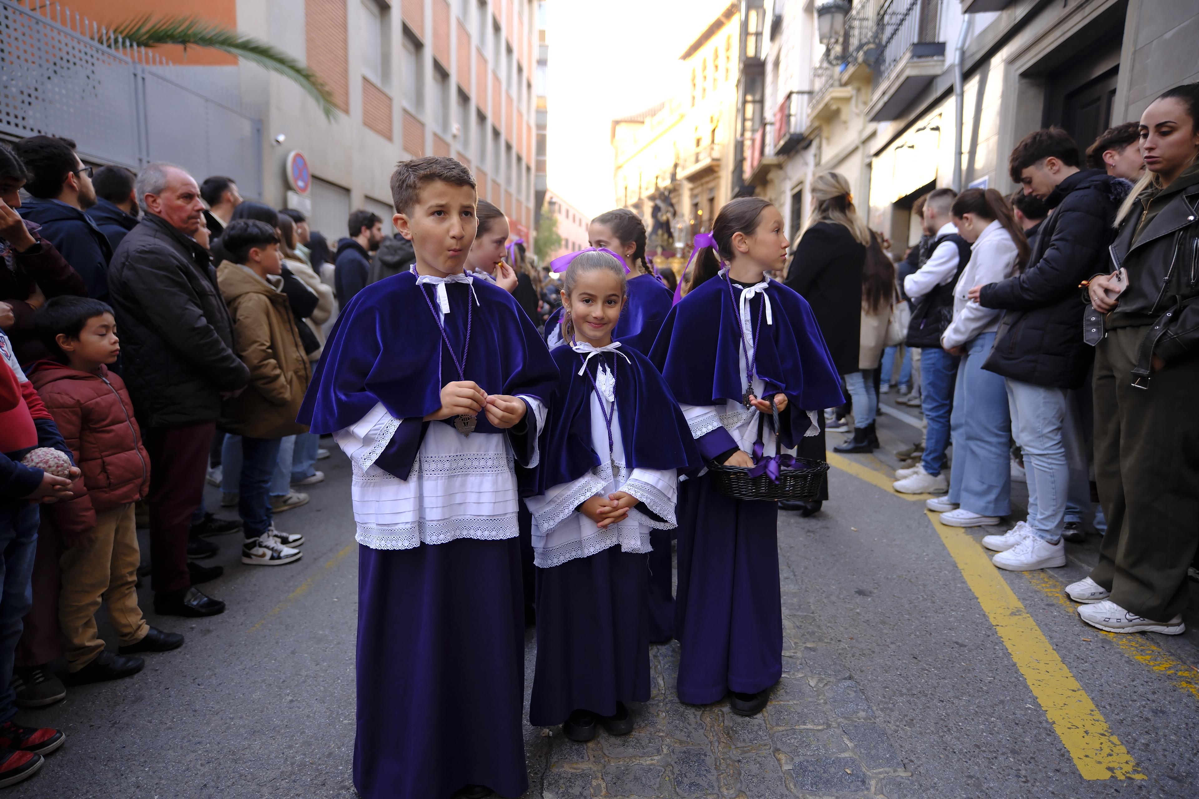 Las imágenes más llamativas y esperadas del Miércoles Santo en Granada