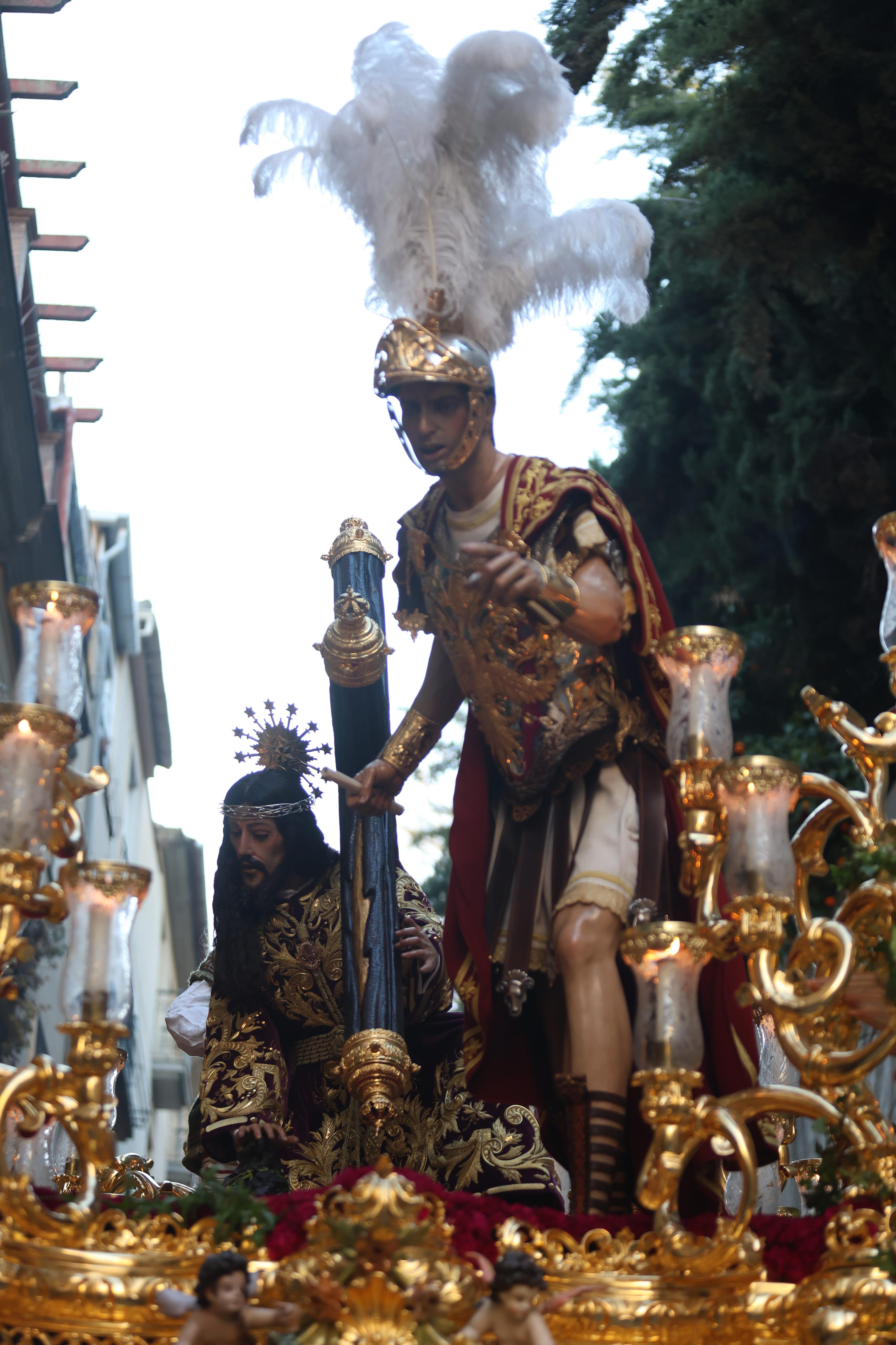 Las imágenes más llamativas y esperadas del Miércoles Santo en Granada