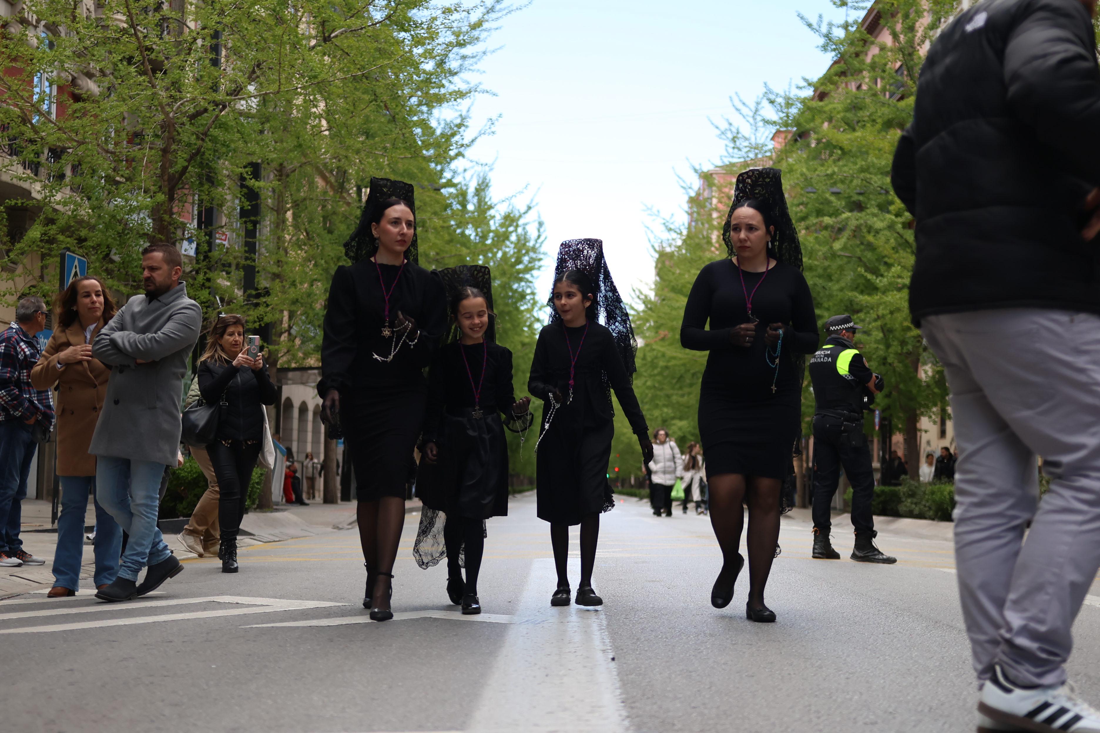 Las imágenes más llamativas y esperadas del Miércoles Santo en Granada