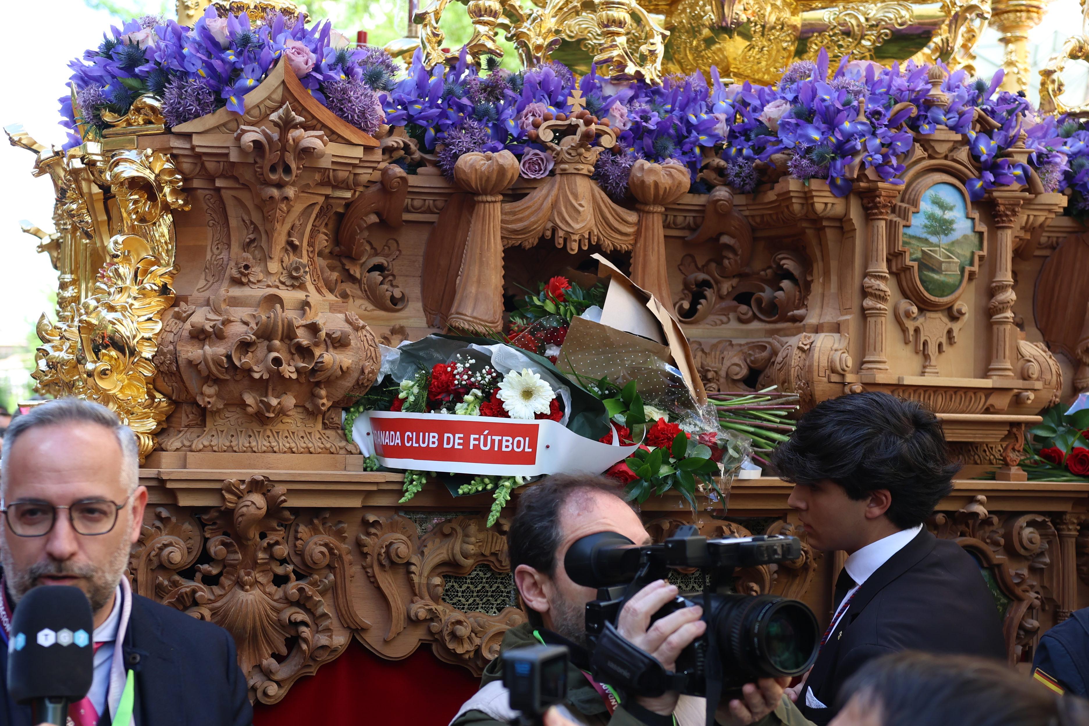 Las imágenes más llamativas y esperadas del Miércoles Santo en Granada
