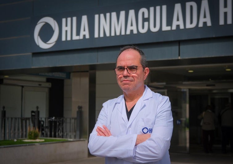 El jefe de Cirugía General y Bariátrica de HLA Inmaculada, Karim Muffak.
