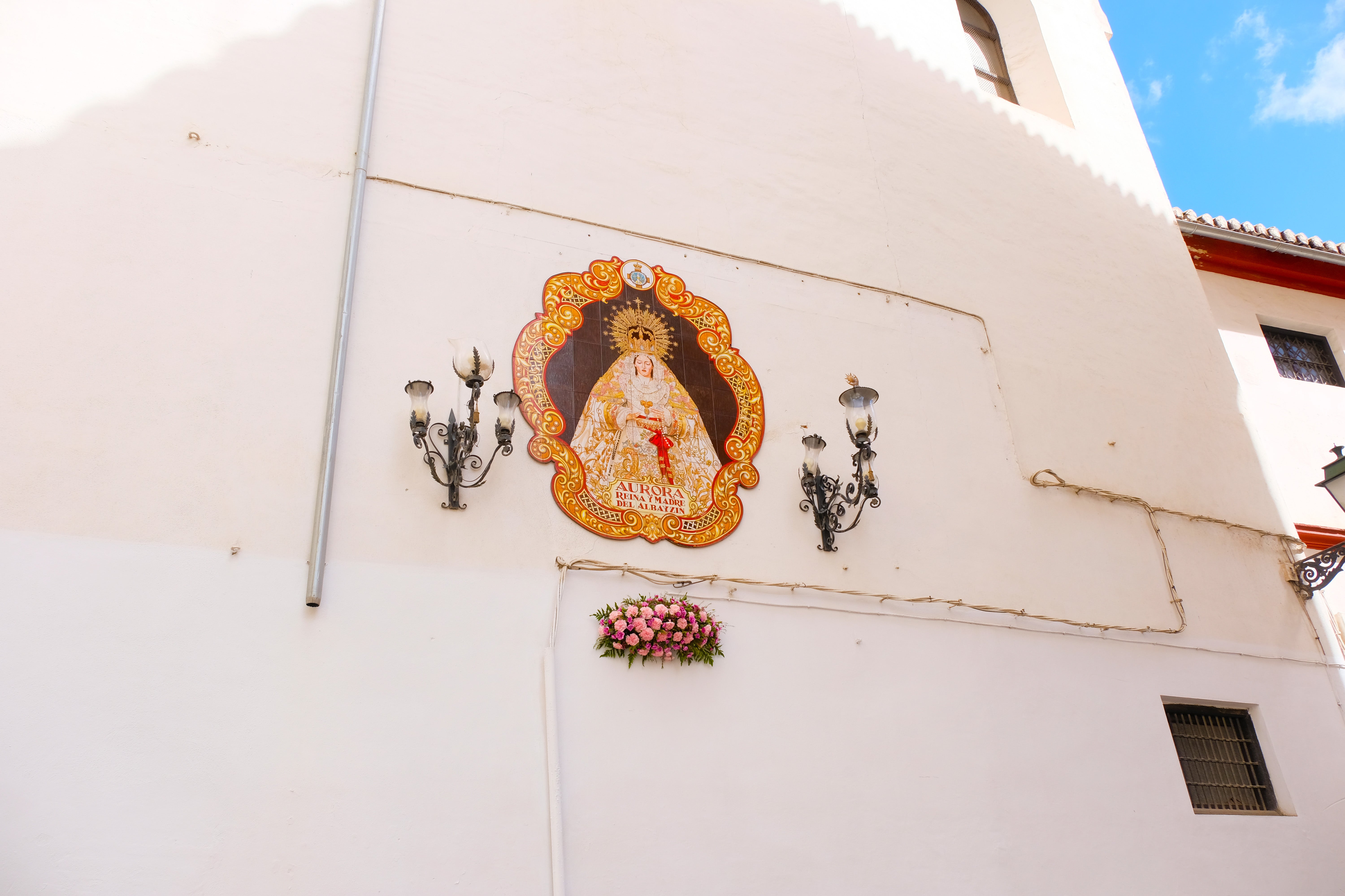 Las imágenes del Albaicín cableado