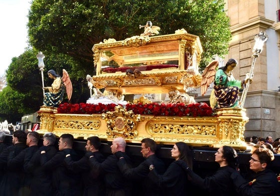 La solemnidad de la muerte rige en San Pedro