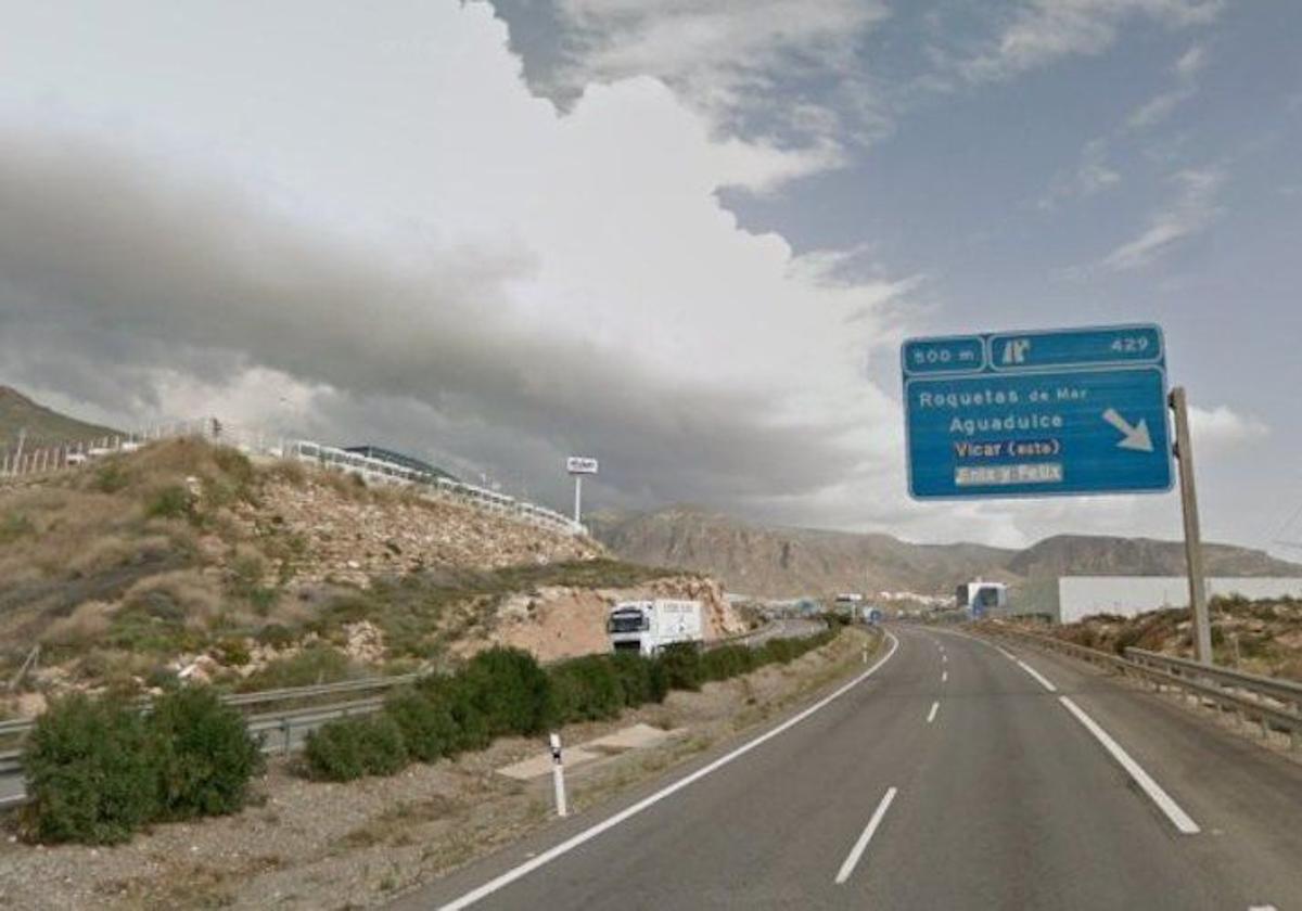 Transportes aprueba el expediente para remodelar el enlace 800 de la A-7 en Roquetas y Vícar