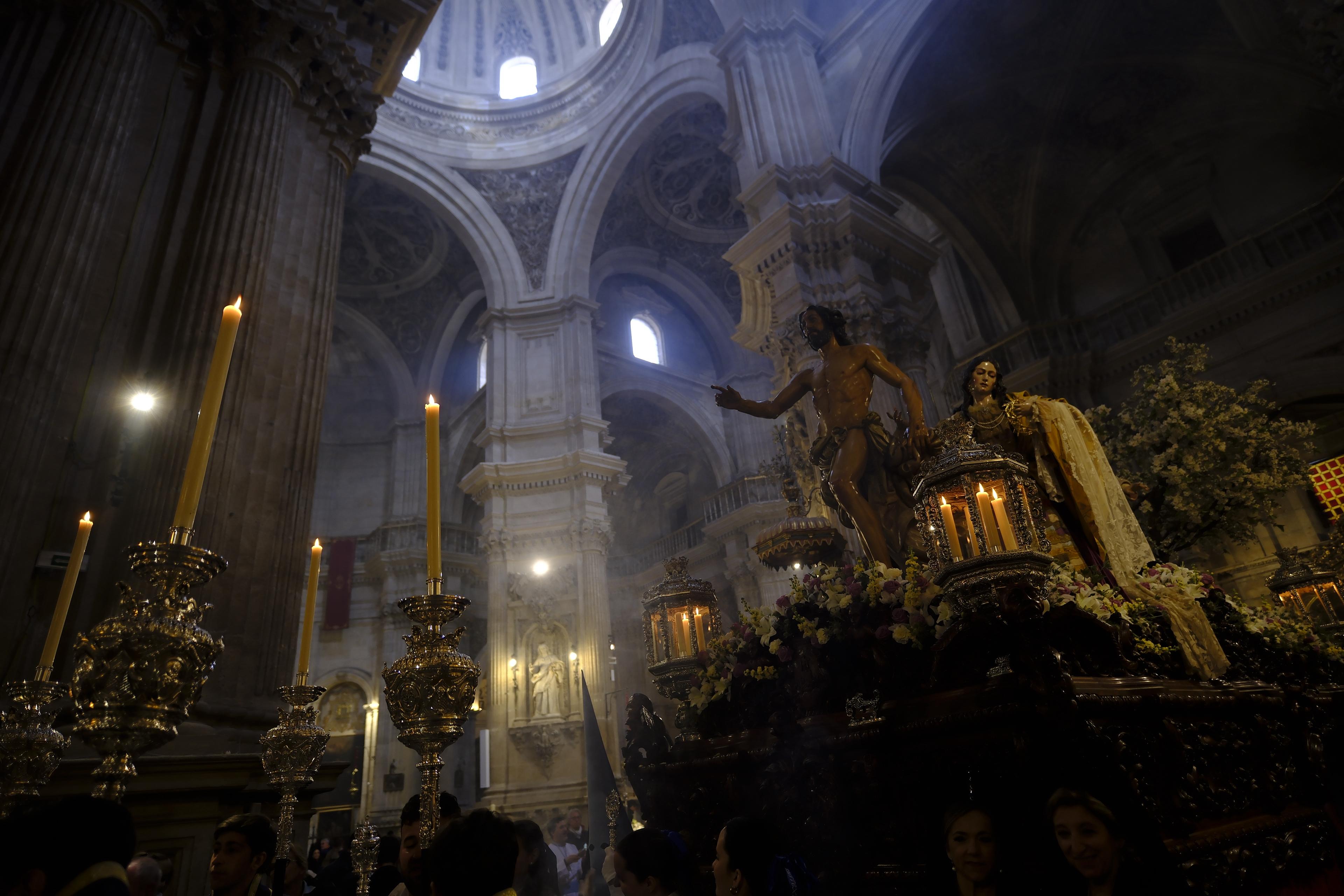 Recogimiento en el Sagrario con Resucitado y Alegría