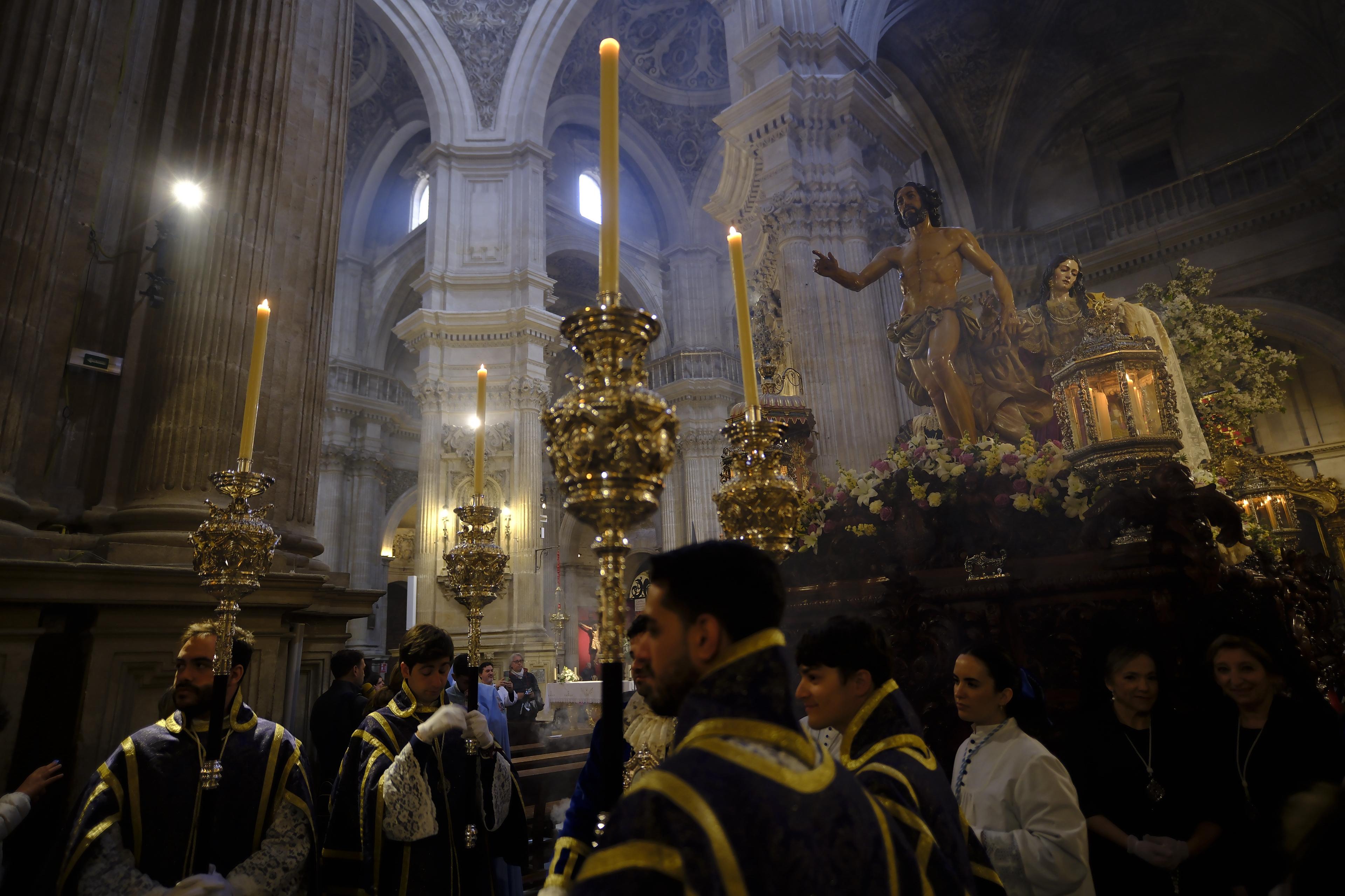 Recogimiento en el Sagrario con Resucitado y Alegría