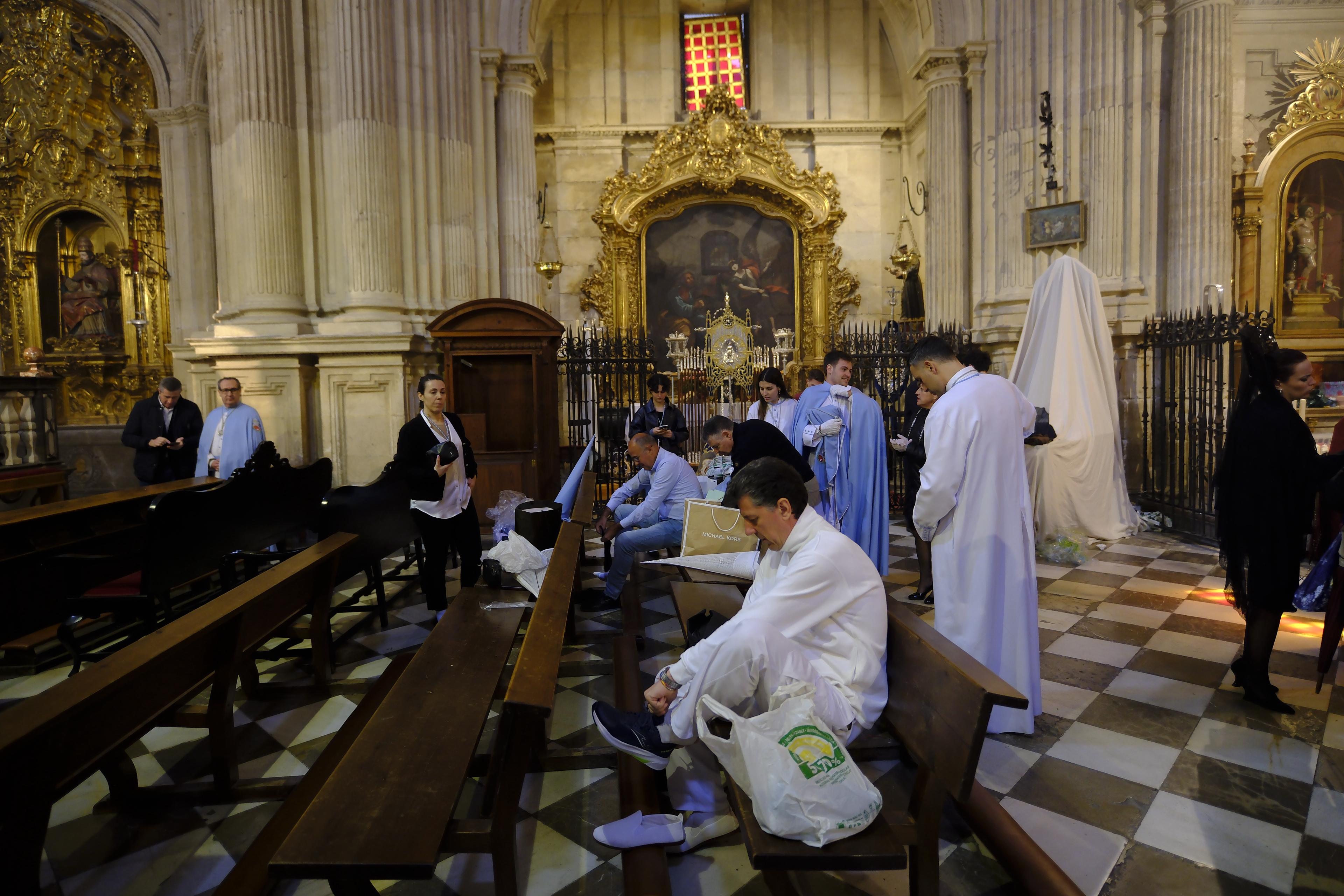 Recogimiento en el Sagrario con Resucitado y Alegría