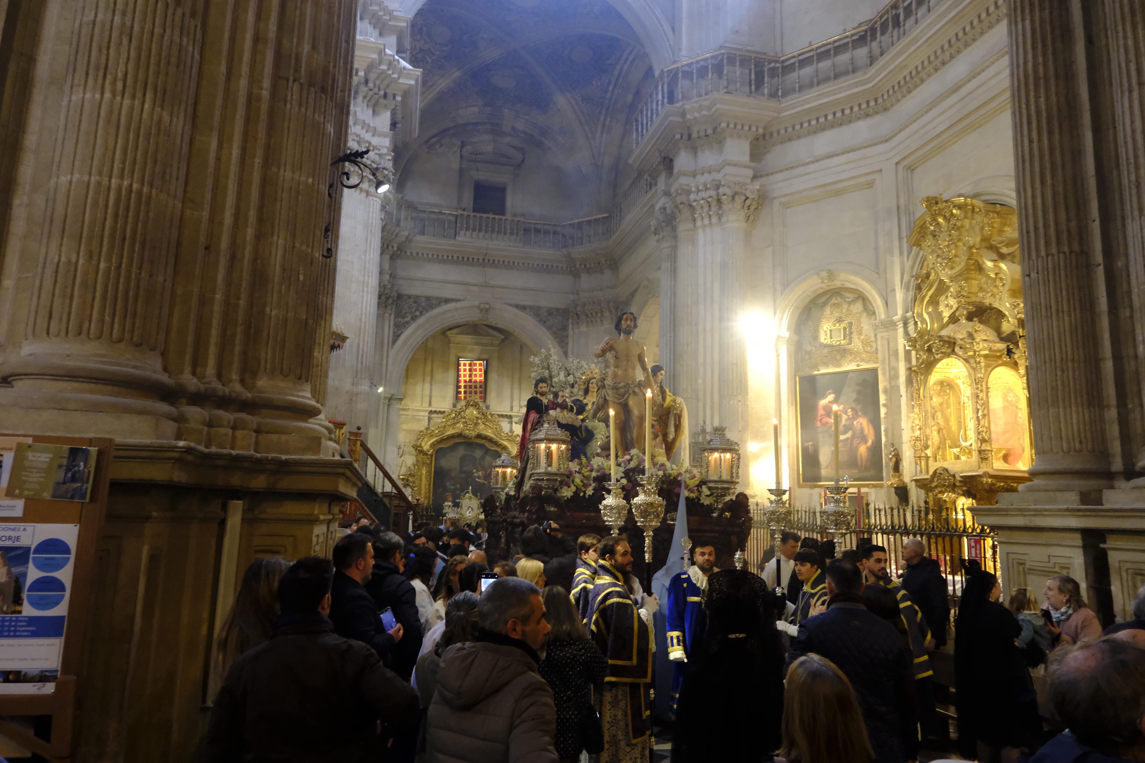 Recogimiento en el Sagrario con Resucitado y Alegría