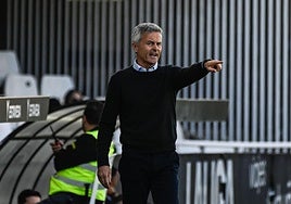 Escribá da una orden.