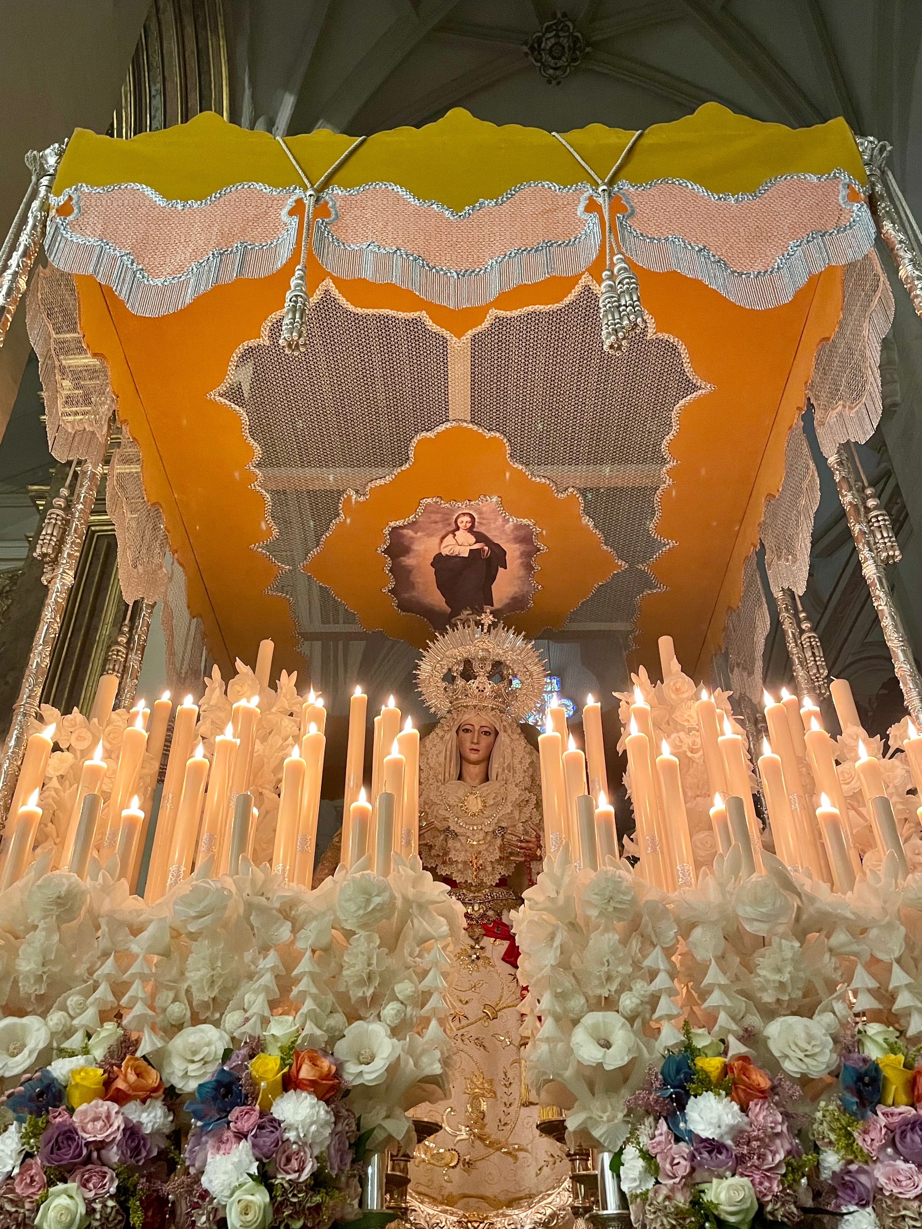 El Resucitado de Jaén se queda en el templo por las lluvias