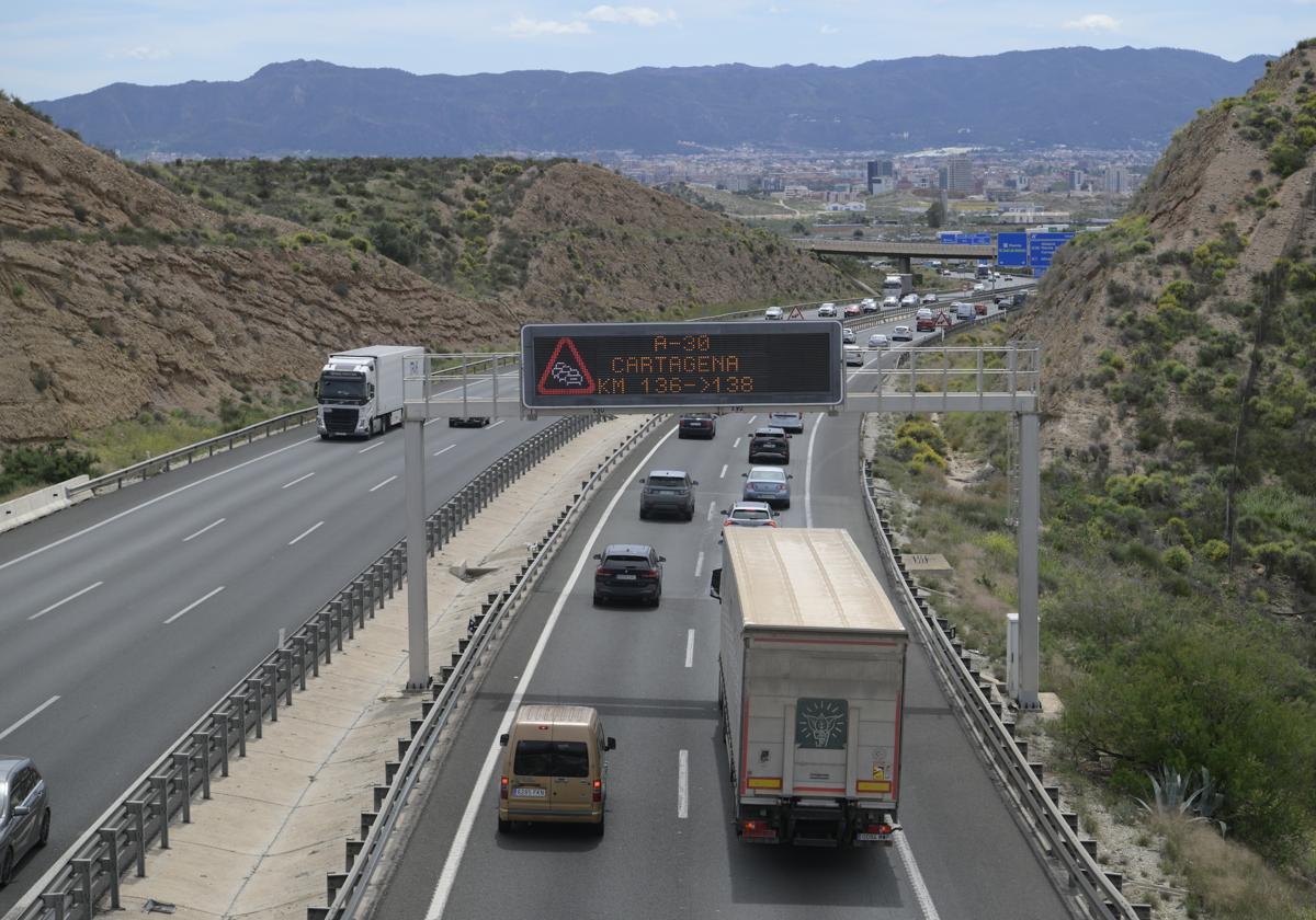 Transportes adjudica por 11,5 millones de euros las obras para reducir el ruido de la A-7 y la A-92 en varios municipios de Almería