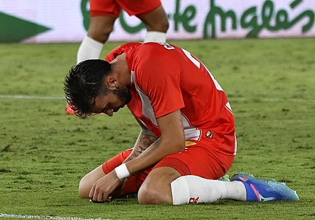 Centelles, abatido, la imagen de la desesperación.