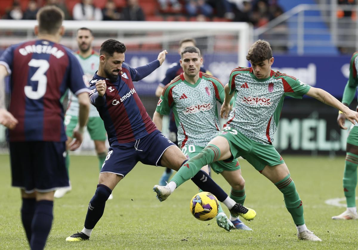 El granada recibirá al eibar en los cármenes un lunes por primera vez esta temporada | ideal