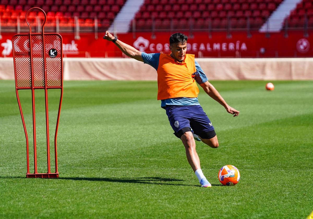 El Racing de Ferrol se pone en el punto de mira de la UD Almería | Ideal
