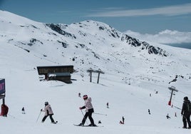 La nieve primavera de Sierra Nevada… hasta el 4 de mayo