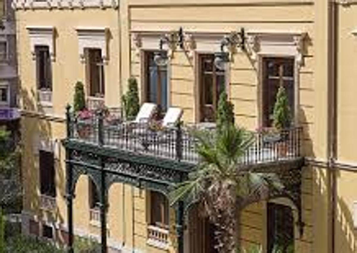 Imagen secundaria 1 - Las Cenas de Leyenda llegan a Hospes Palacio de los Patos, la primera rinde homenaje al Titanic