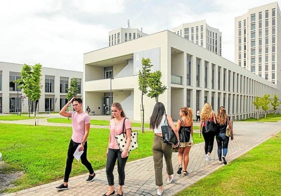 tModernidad. Vista del campus de Medicina y Salud en el PTS.