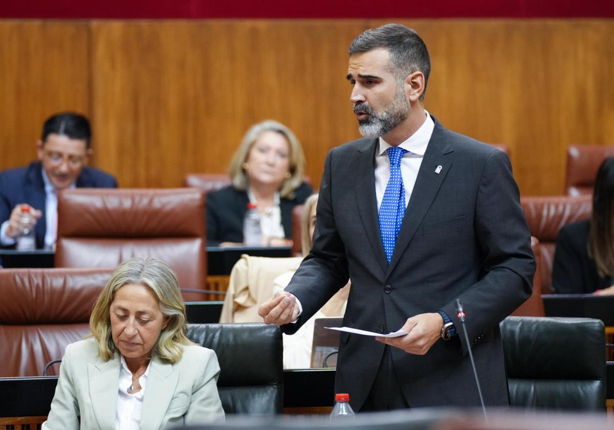 Fernández-Pacheco muestra «decepción» con Planas por su actitud con convenio de regantes y tacha acto de «esperpéntico»