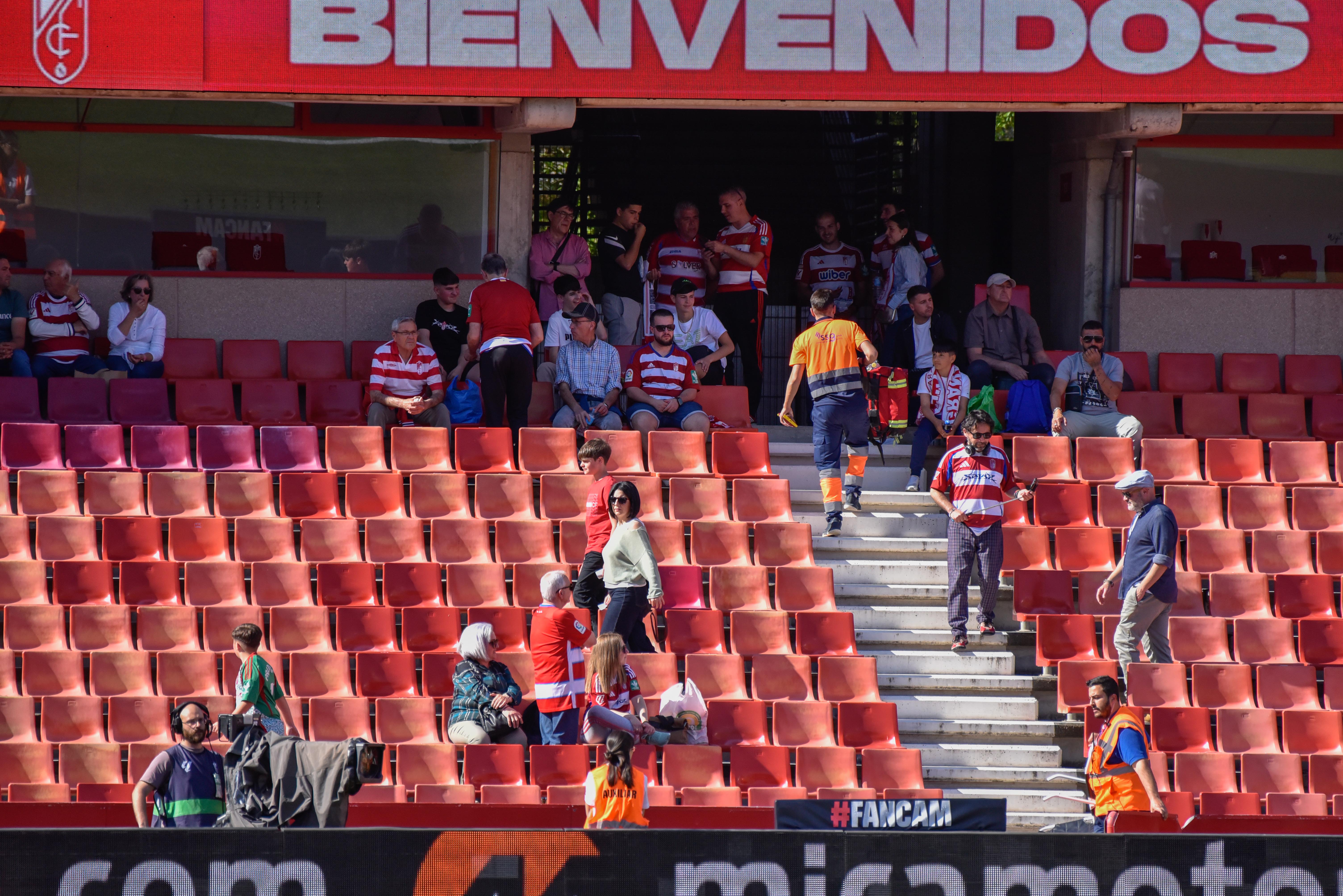 Encuéntrate en Los Cármenes durante el Granada - Elche