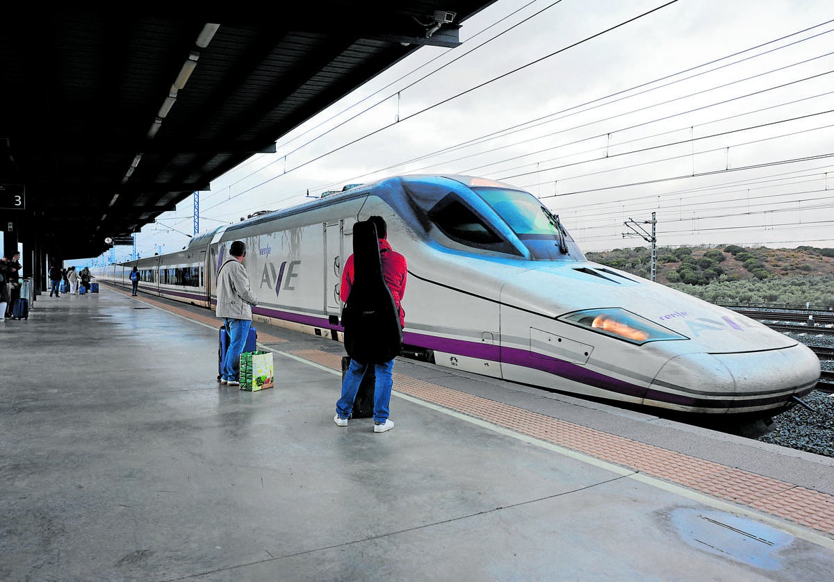 La conexión con más paradas intermedias para los viajeros está en granada | ideal