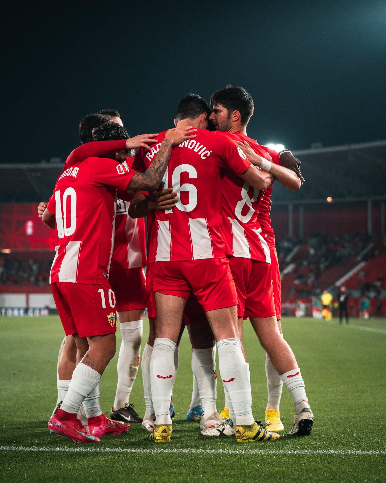 Al Almería ya no le vale esconderse | Ideal