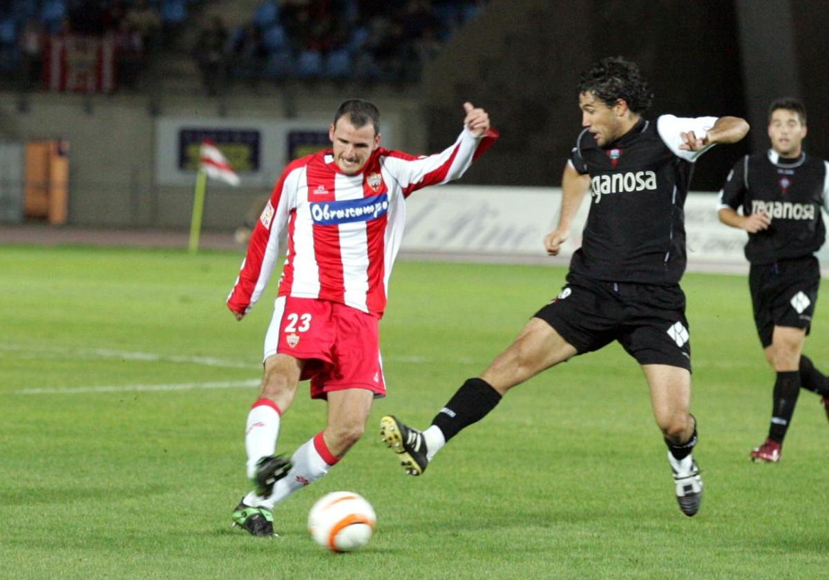 El almería, con más 'arena que cal' en las visitas del racing de ferrol | ideal