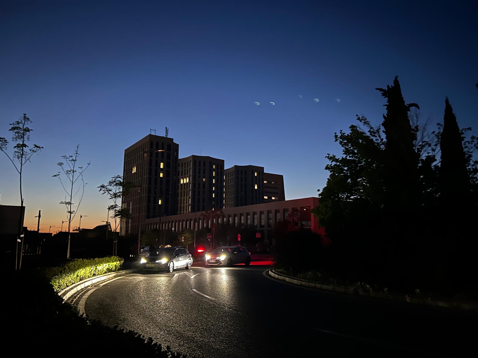 Las insólitas imágenes de una noche a oscuras en Granada