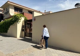 Acceso a la residencia Ballesol