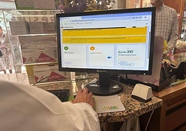 Las farmacias de Granada dispensan medicamentos con normalidad