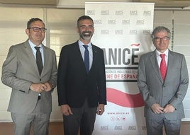 Fernández-Pacheco destaca que el sector cárnico andaluz exporta al extranjero 380 millones al año