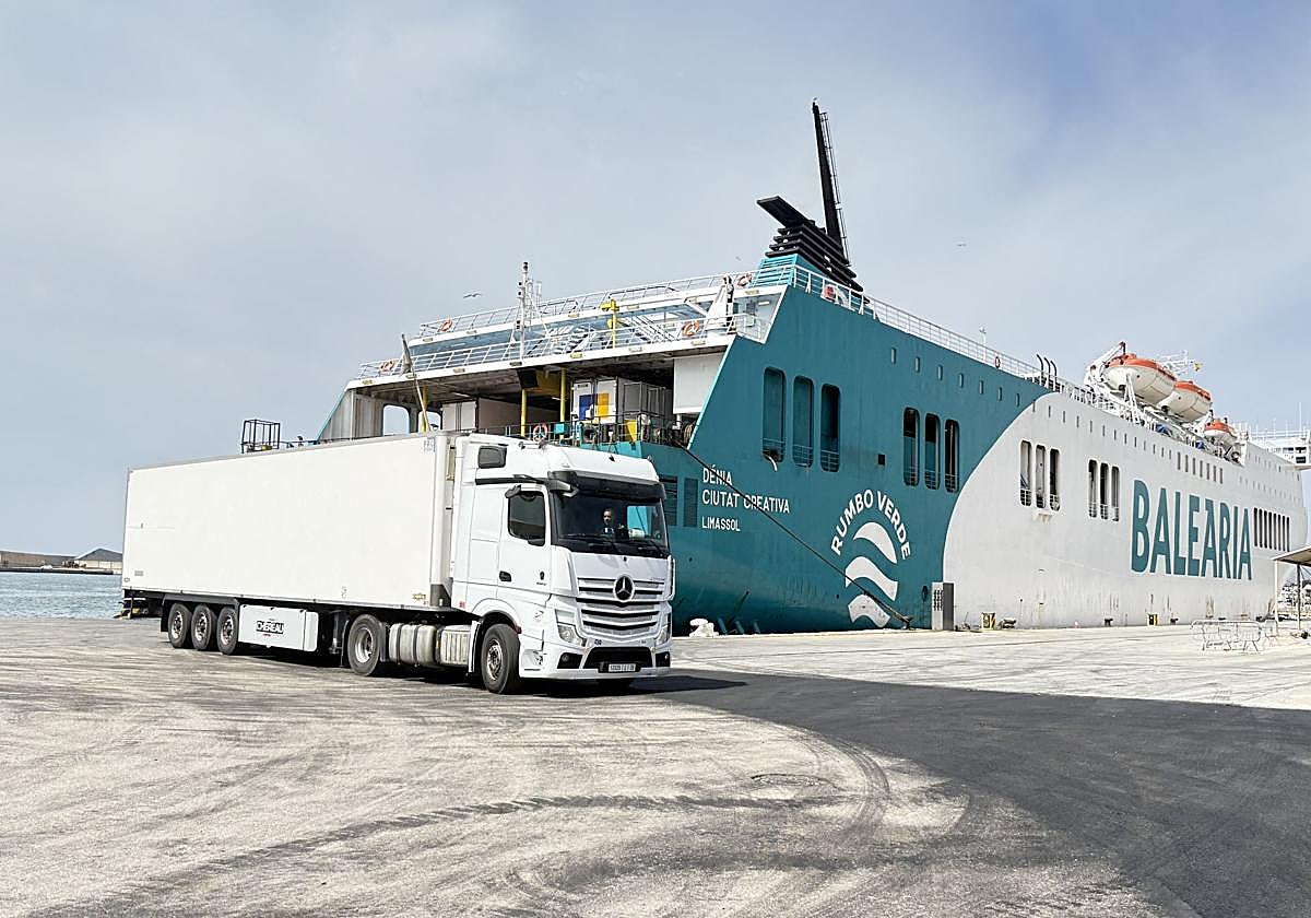 Las líneas marítimas regulares han operado con normalidad