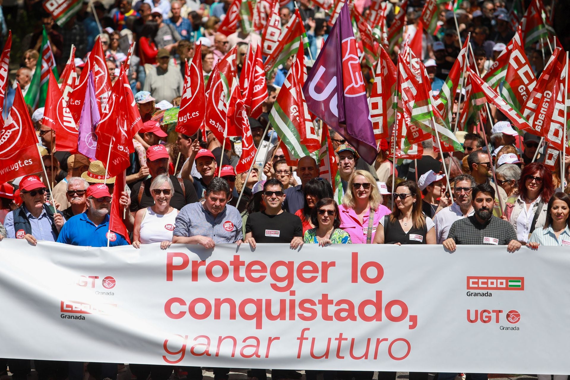 La imágenes de la marcha en Granada por la reducción de la jornada laboral