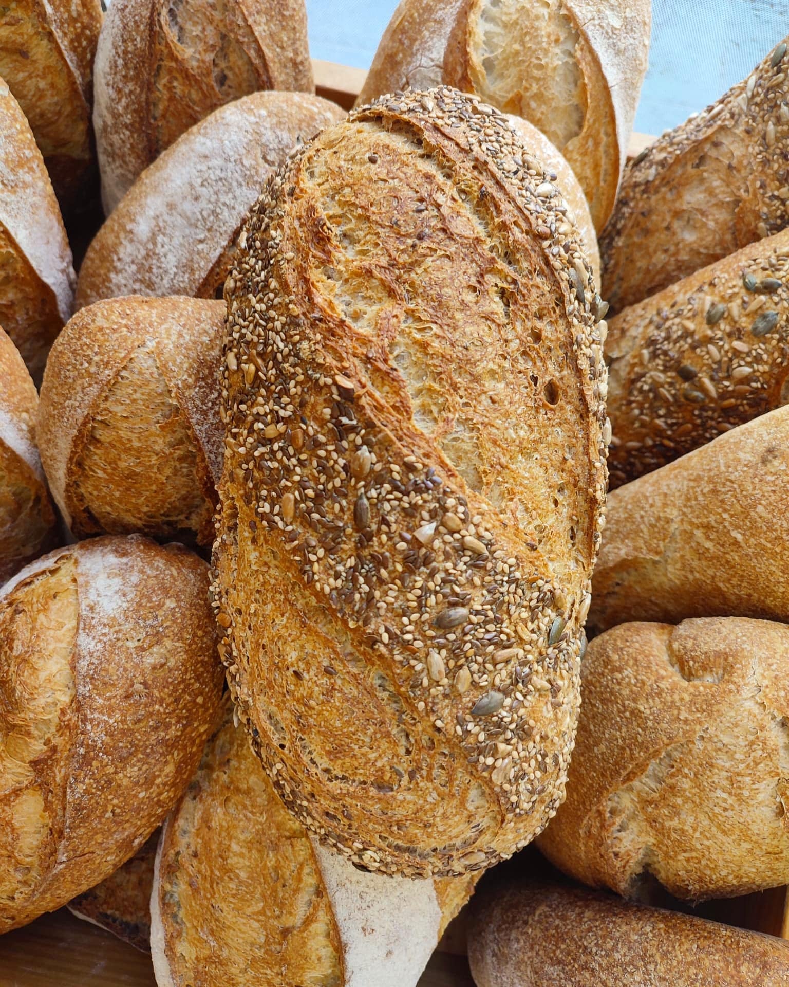 Imagen secundaria 2 - Olor a pan artesanal recién hecho en Almería