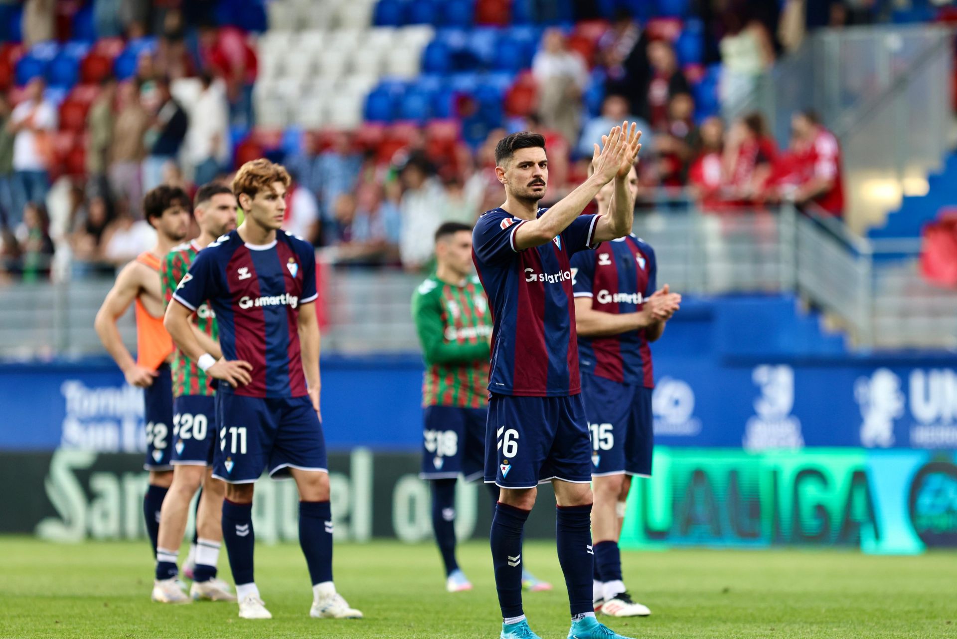 El eibar pierde en casa antes de visitar los cármenes | ideal