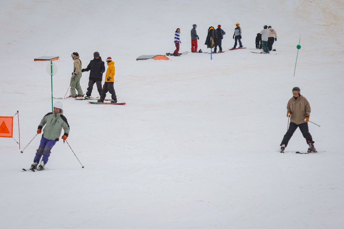 El último día de la temporada en Sierra Nevada, en imágenes