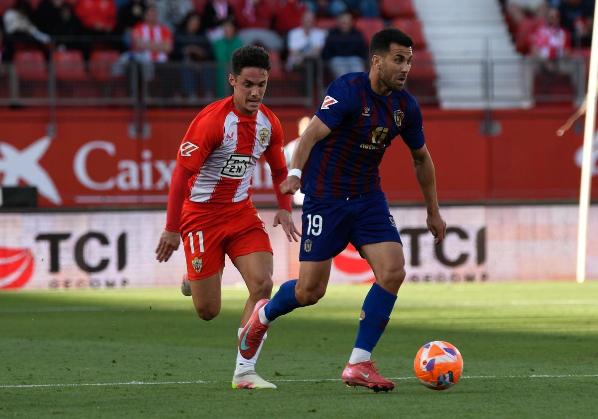 Arribas, mosqueado por no hacer gol para el Almería