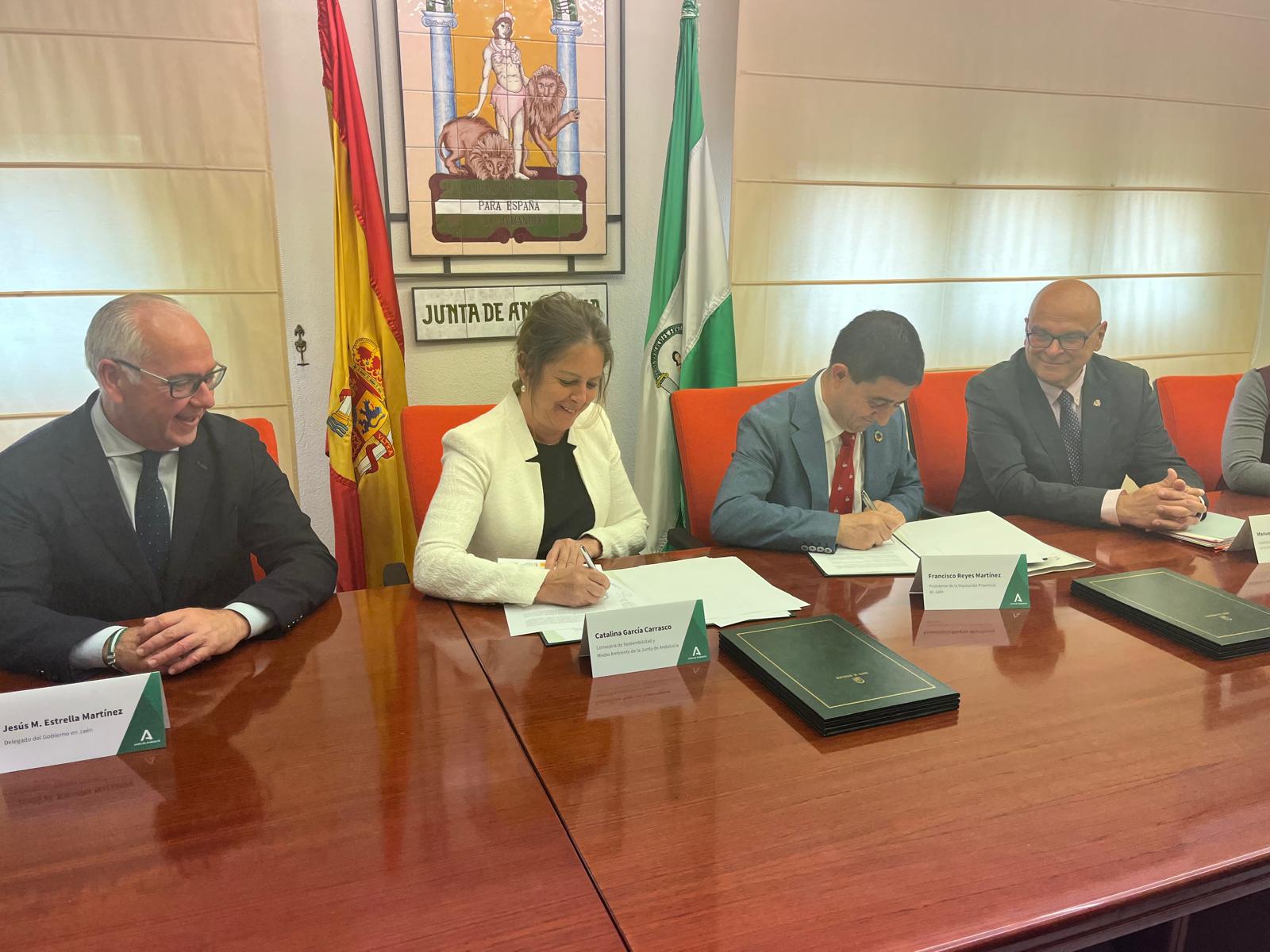 Acuerdo para ejecutar cuatro proyectos en instalaciones de uso turístico del Parque Natural de Cazorla, Segura y Las Villas