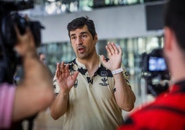 Pablo Pin, en el Estadio de la Juventud tras un entrenamiento del Covirán.
