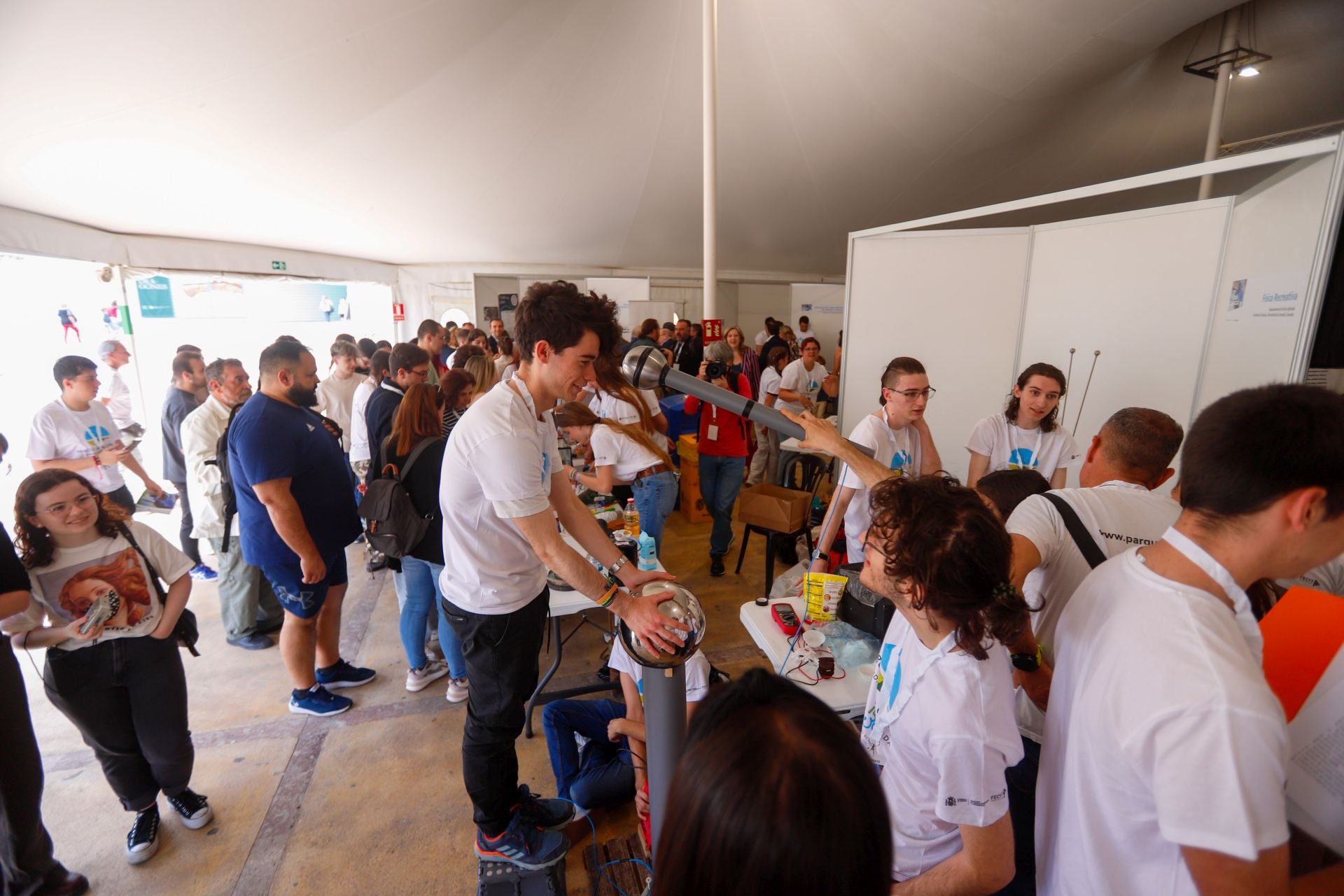 Las mejores imágenes de la fiesta del Parque de las Ciencias en su 30 aniversario