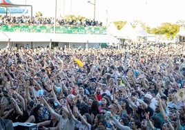 Miles de almerienses disfrutaron de la jornada de conciertos.