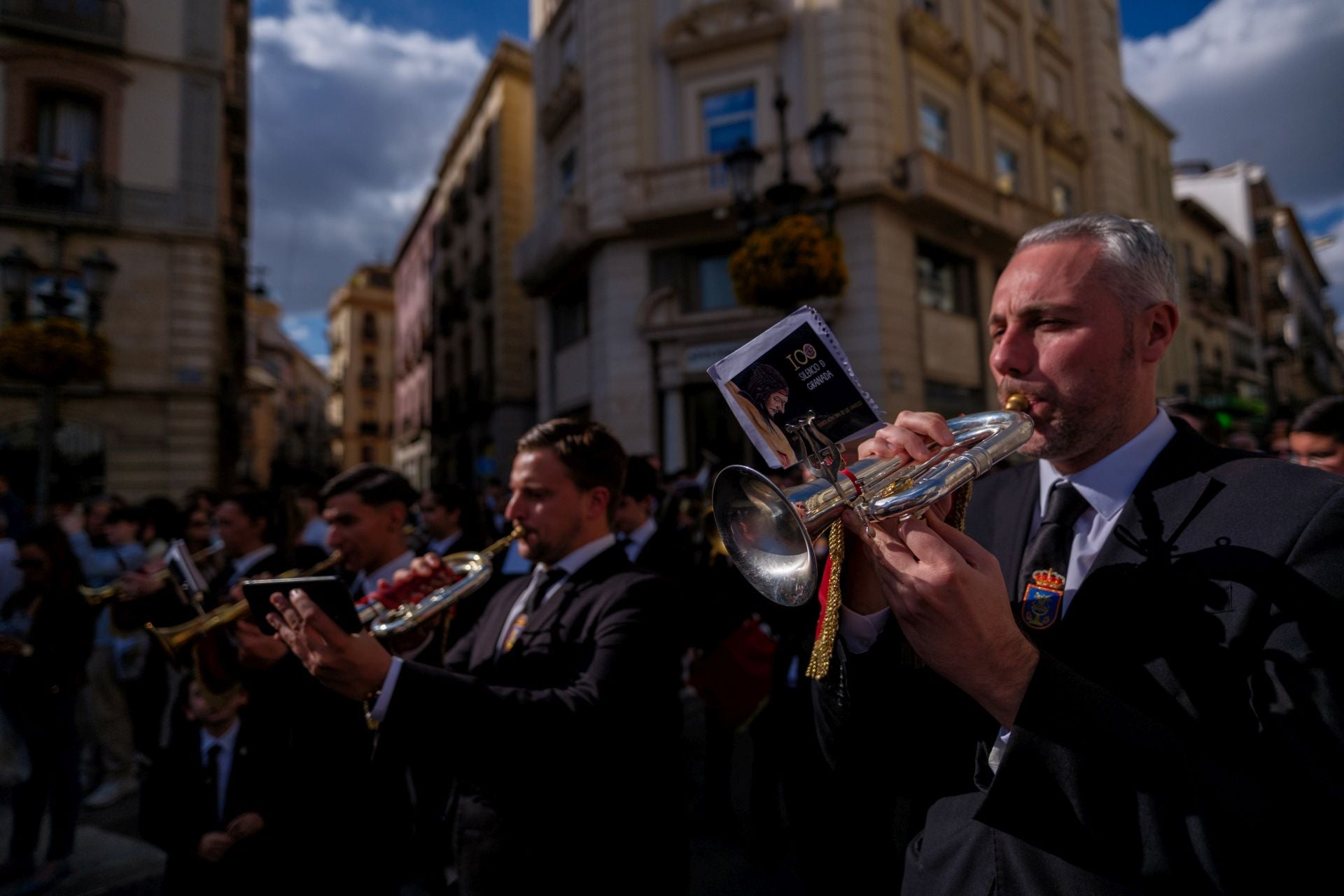 Así ha arropado Granada al Crucificado del Silencio